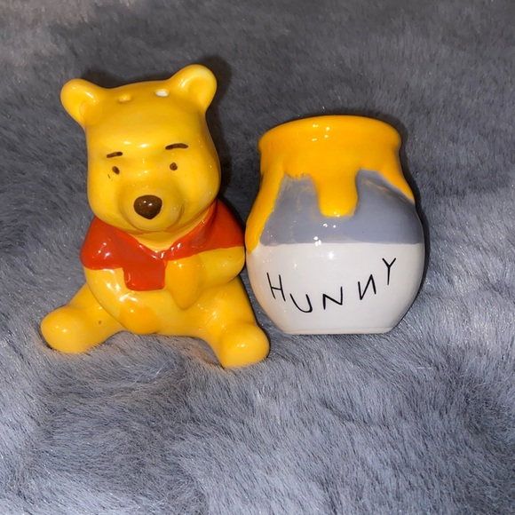 Disney | Kitchen | Disney Winnie The Pooh Bear Honey Pot Salt And ...